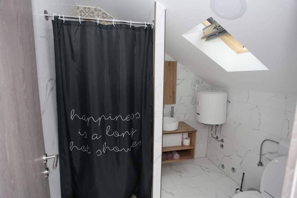 Apartmani Venecia Prozor エクステリア 写真